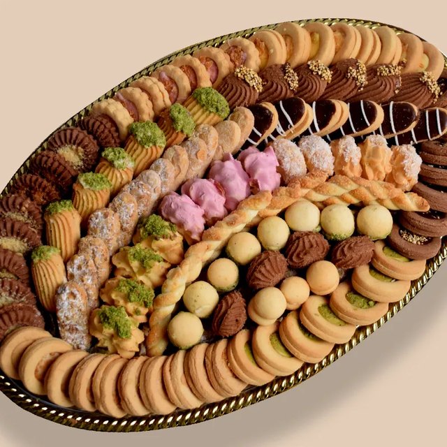 Petit Four Plate 1.300 kg